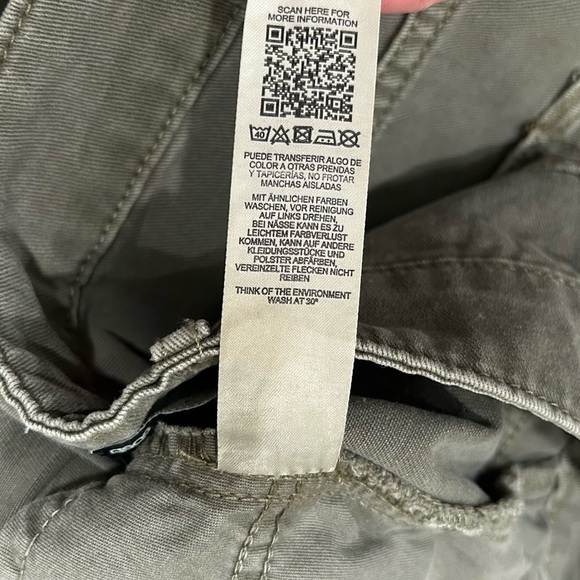 ASOS Design Slouchy Mom Shorts Olive Green Cotton Denim High Rise Cuffed Size 8 - Picture 7 of 11